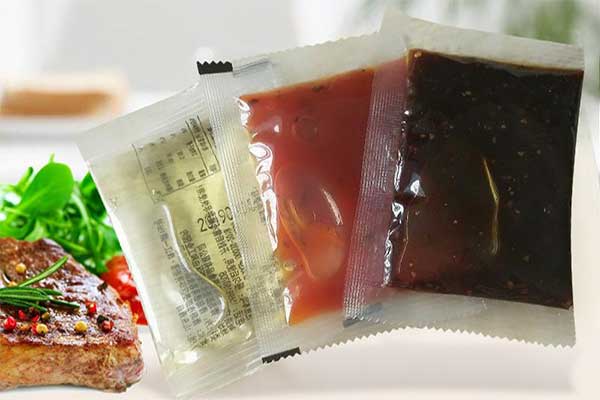 蔬菜包、粉料包、醬料包、骨湯包等產品的小袋方便面調料包裝機